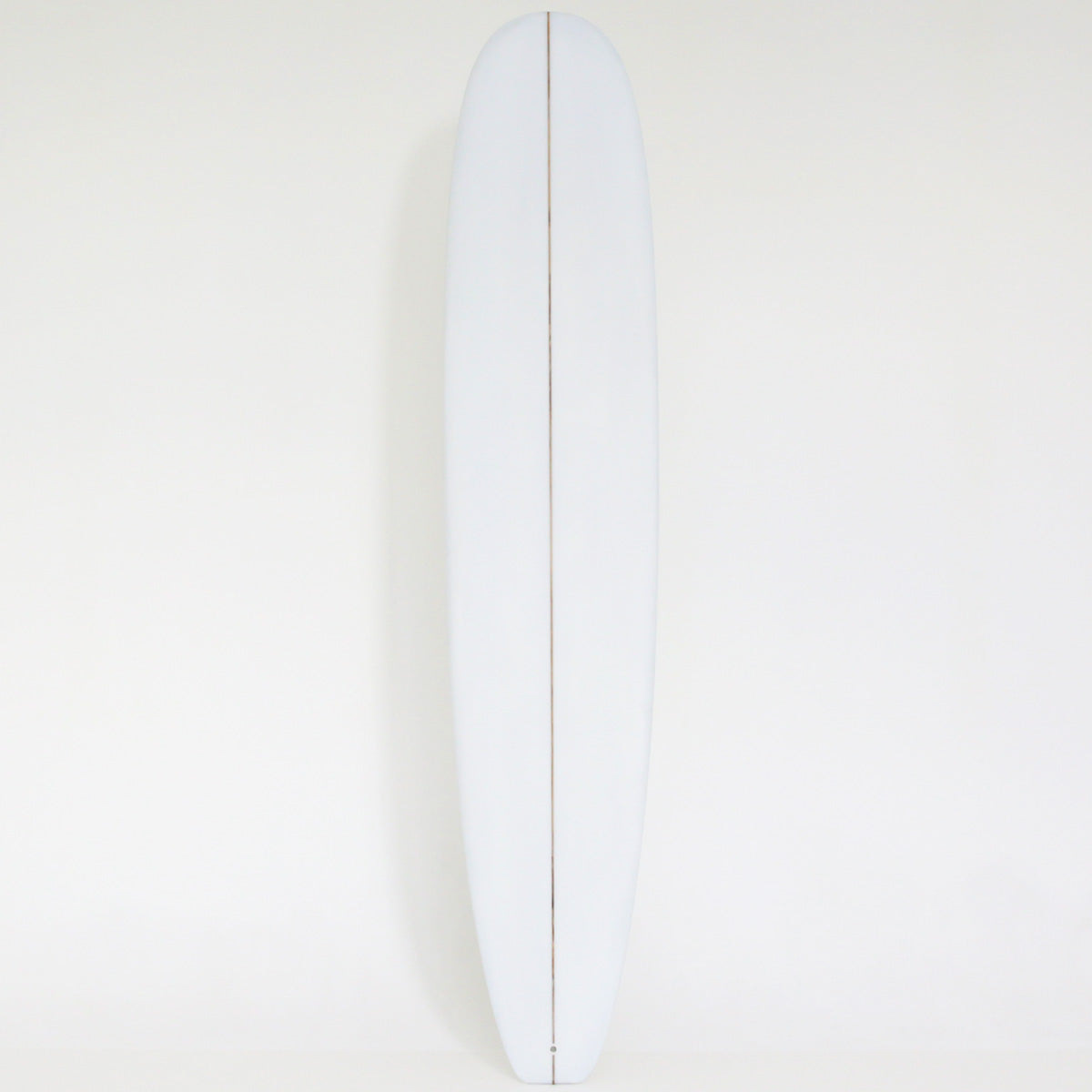 優雅なアウトラインを持つアクセルレーターサーフボード