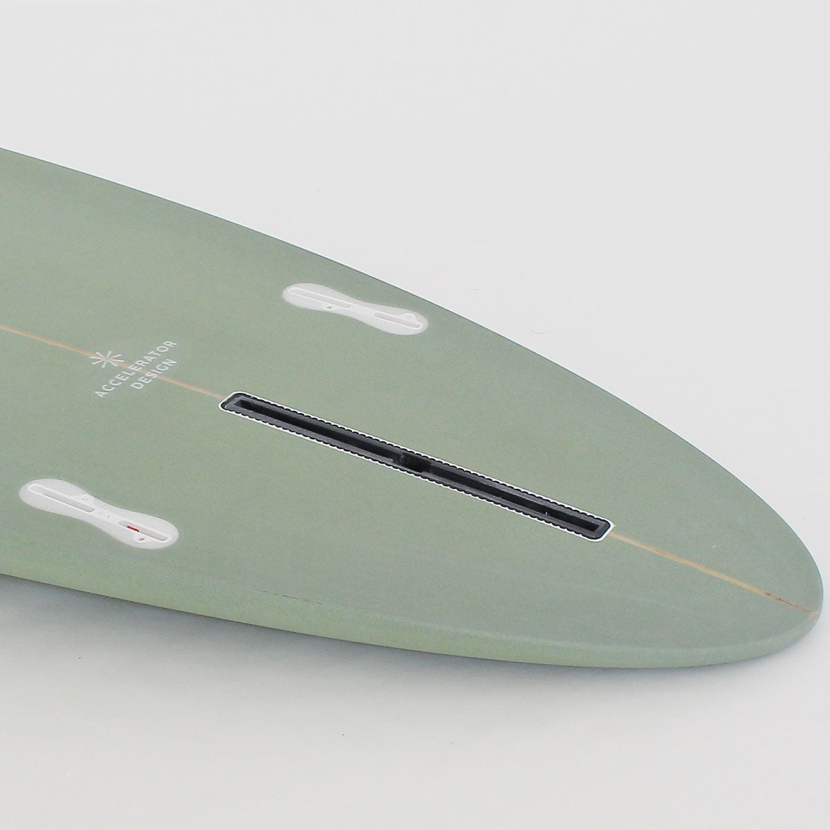 Accelerator SurfboardsのMID 7'0" HOMYモデル。モスグリーンのPU素材を使用したミッドレングスサーフボード。