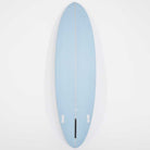 Accelerator SurfboardsのMID 7'0" HOMYモデル。パウダーブルーのPU素材を使用したミッドレングスサーフボード。