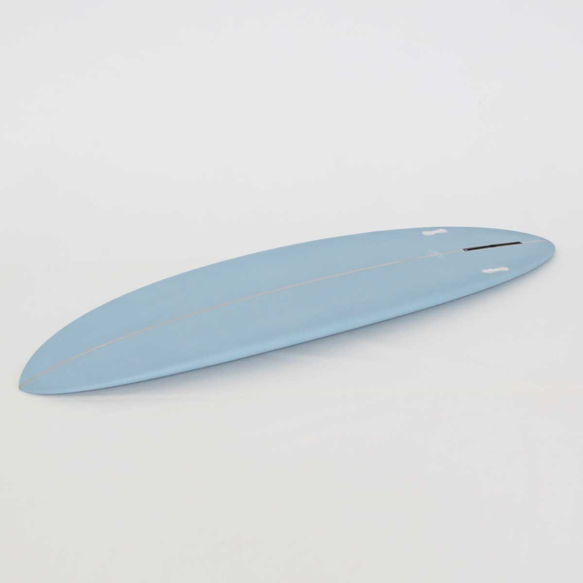 Accelerator SurfboardsのMID 6'6" HOMYモデル。パウダーブルーのPU素材を使用したミッドレングスサーフボード。
