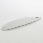 Accelerator SurfboardsのMID 6'6" HOMYモデル。ライトグレーのPU素材を使用したミッドレングスサーフボード。