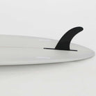 Accelerator SurfboardsのMID 6'6" HOMYモデル。ライトグレーのPU素材を使用したミッドレングスサーフボード。